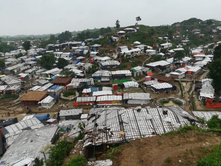 Read more about the article Update from Rohingya refugee camps in Bangladesh: a rush against time to save human lives